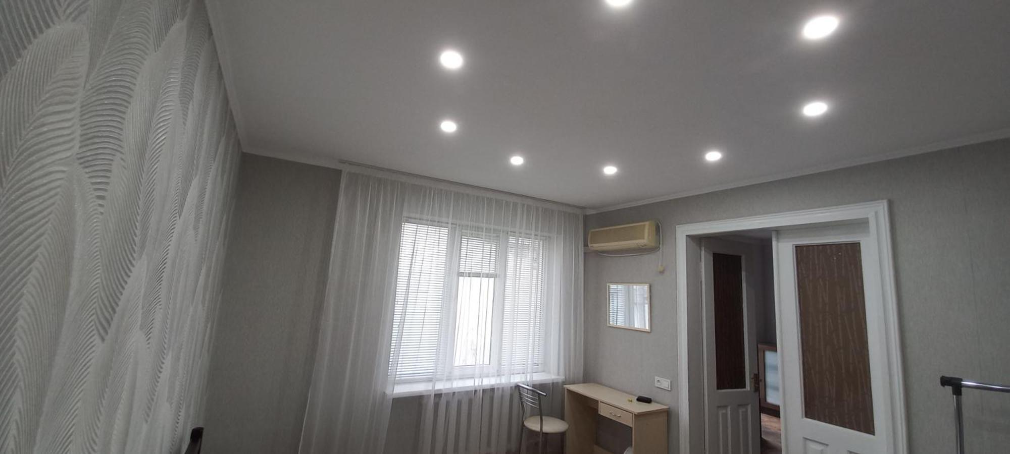 Pelican Guest House & Hostel Черновцы Экстерьер фото
